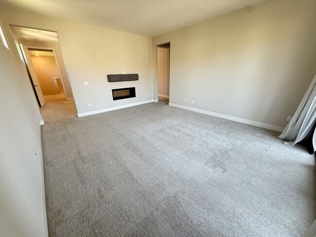 Building Photo - 6705 Aliso Valley Way