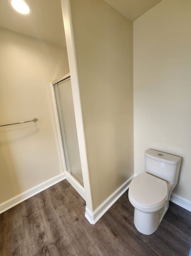 Building Photo - 521 Adina Way