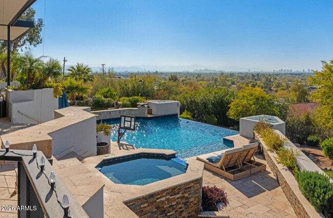 Building Photo - 5632 Camelback Canyon Dr