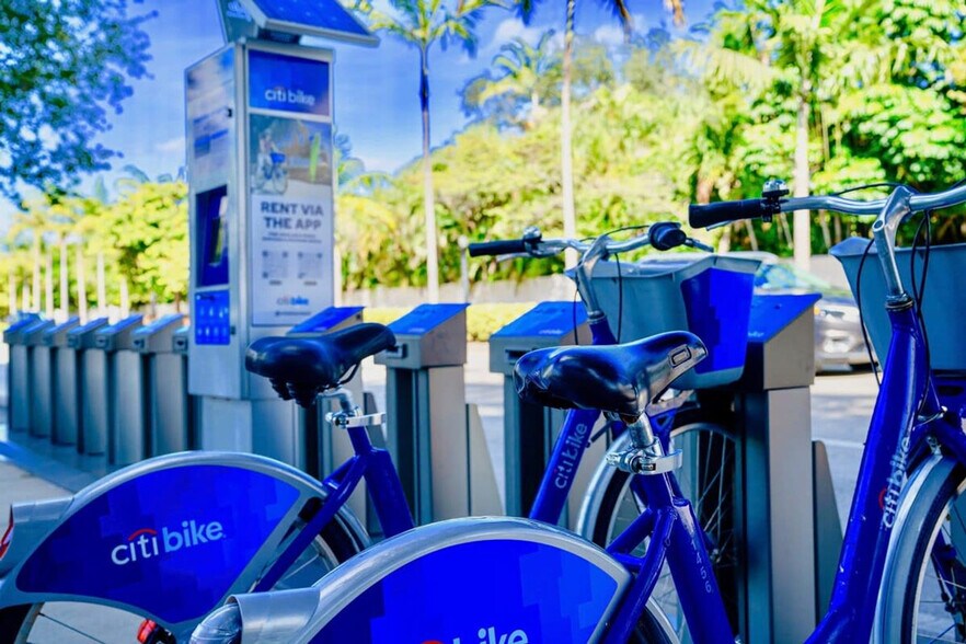 Building Photo - 3900 Biscayne Blvd