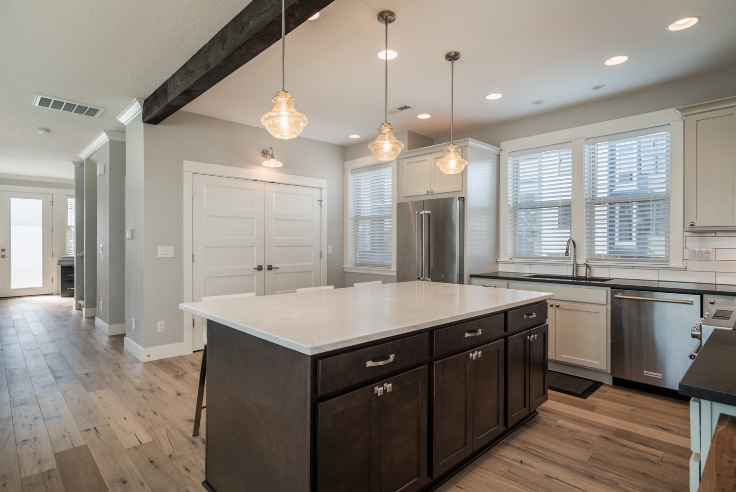 kitchen - 1605 SE Yukon St
