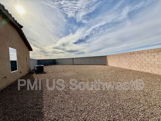 Building Photo - 2167 Cottonwood Crk Cir