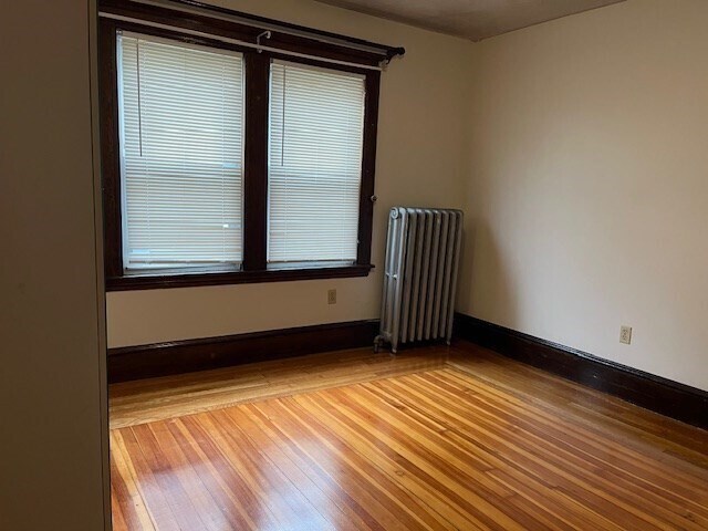 Building Photo - 8 Hill St