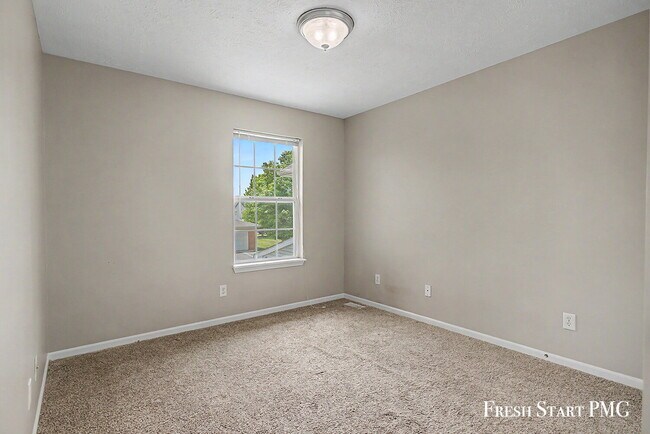 Building Photo - 4051 Rivertown Ln SW