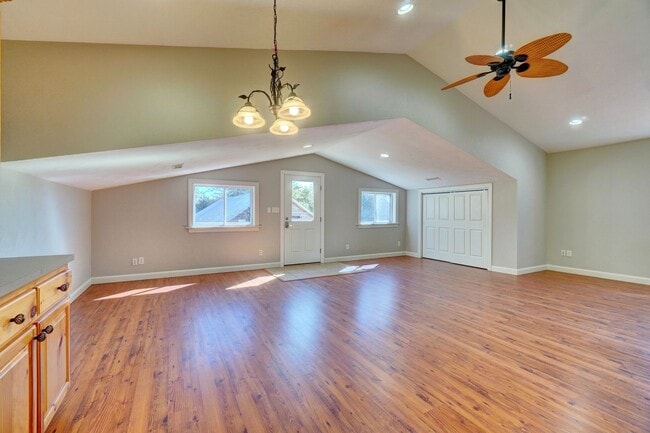 Building Photo - Peaceful Pungo living