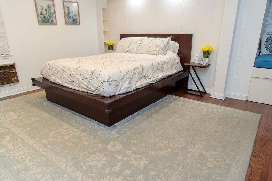 Master Bedroom - 11364 Homedale St