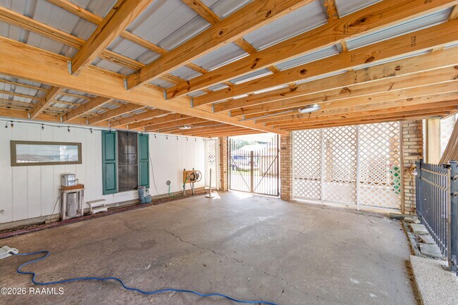 Building Photo - 101 Wisteria Dr