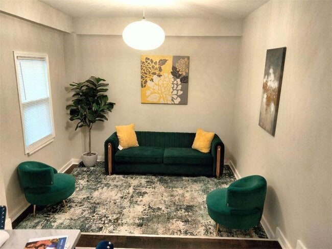 Building Photo - 2130 Keheley Dr