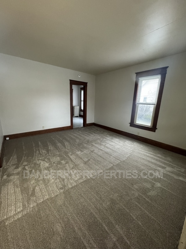 Building Photo - 717 N Union St