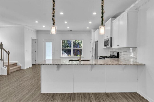 Building Photo - 5108 City Walk Dr