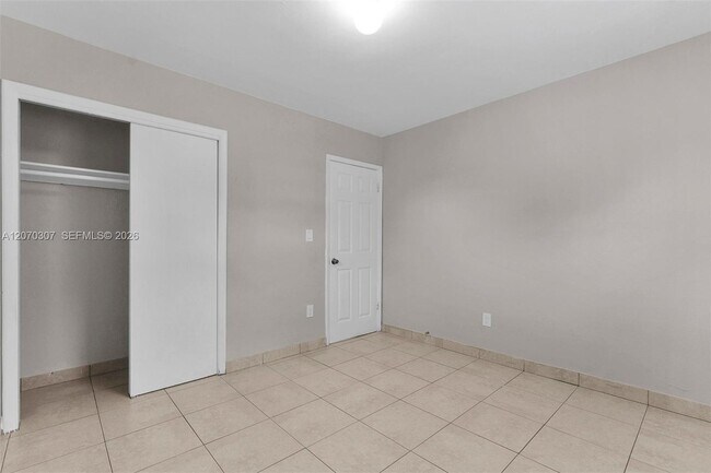 Building Photo - 551 NW 30th Terrace