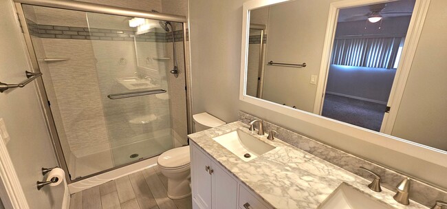 Building Photo - Indian Harbor Beach- 2 Story Townhome