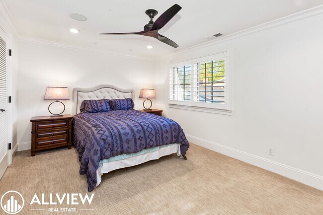 Building Photo - Stunning 3 Bedroom + Bonus Room 3.5 Bath A...