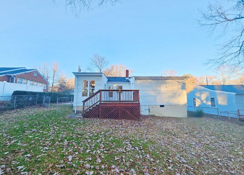 Building Photo - 2307 Maywood St