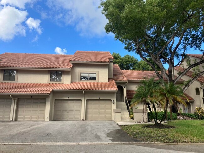 Primary Photo - 5631 Coach House Cir