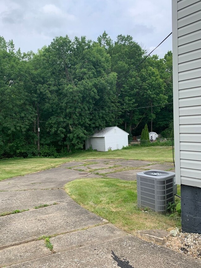 Building Photo - Madison Rental