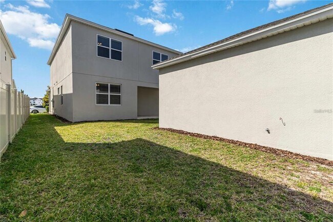 Building Photo - 5139 Lake Hamlin Trail