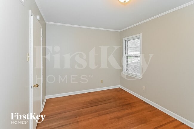 Building Photo - 1515 Mt Moriah Rd