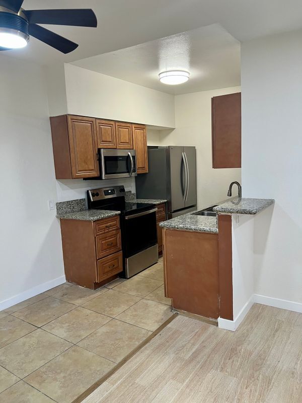 Building Photo - 20234 Cantara St