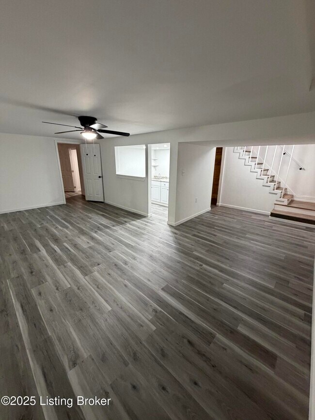 Building Photo - 5414 Bungalow Dr