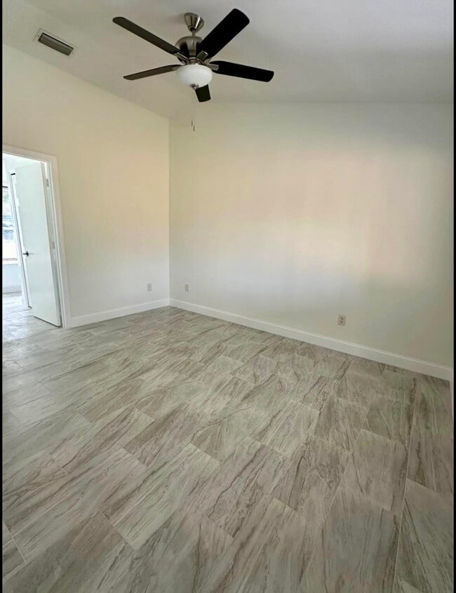Building Photo - 1275 McDermott Ln