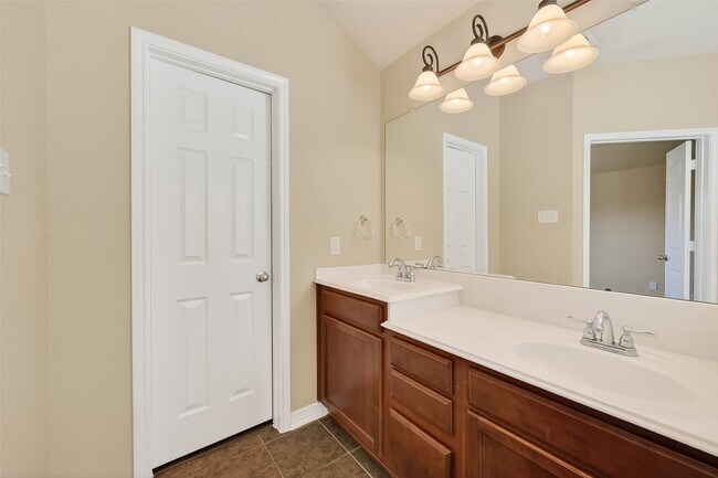 Building Photo - 1126 Pecos Pass Dr