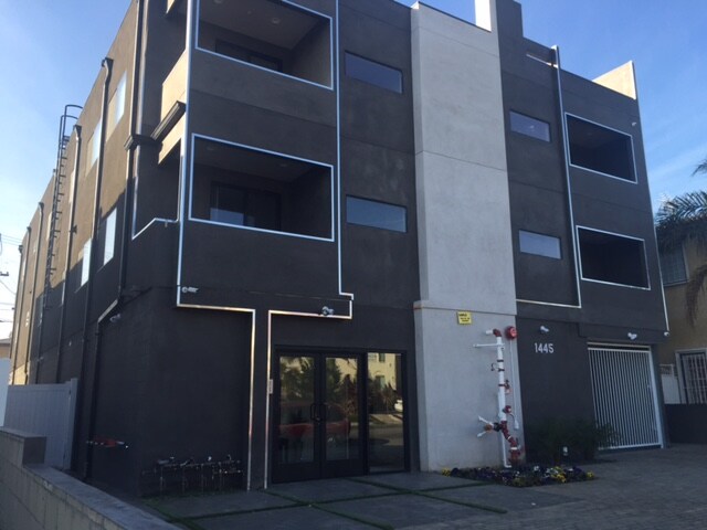 Primary Photo - 1445 S Fairfax Ave