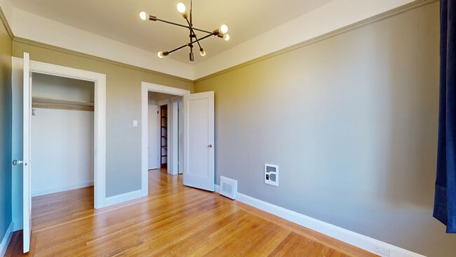 Building Photo - 285 Bartlett St