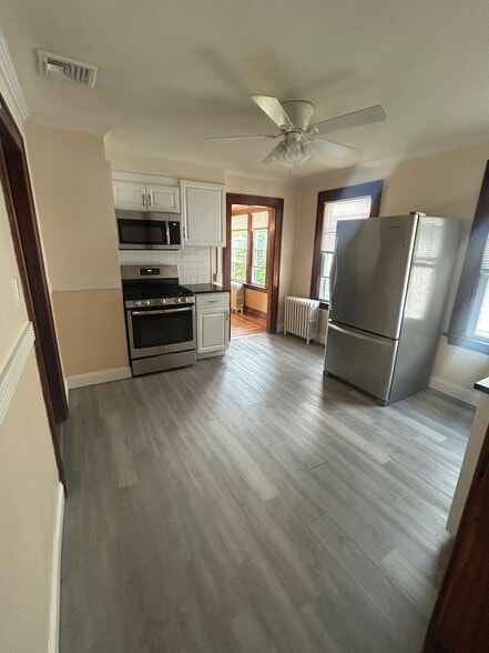 Kitchen - New SS Fridge, Stove & Microwave - 261 View St