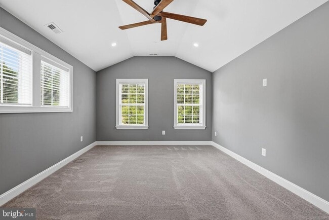 Building Photo - 474 Brightwood Rd