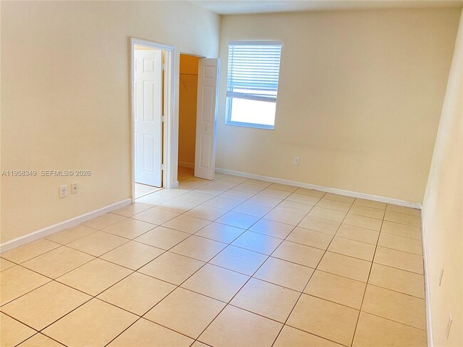 Building Photo - 9430 SW 170th Passage