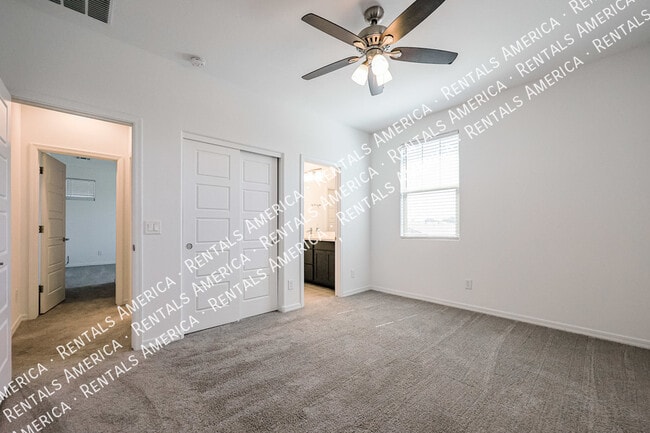 Building Photo - 5509 N 108th Ave