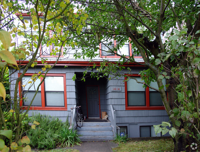 Building Photo - 1414 W Dravus St