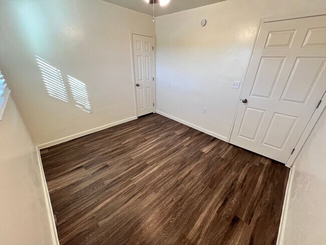 Building Photo - 7130 E 30th St