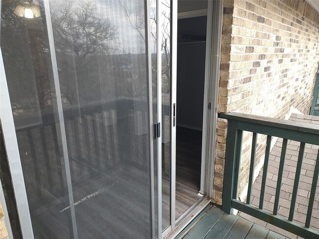 Building Photo - 3305 Dunliegh Dr