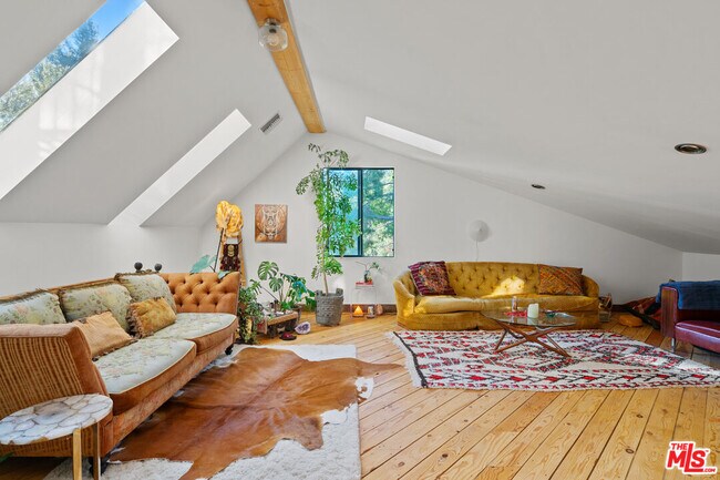 Building Photo - 20784 Medley Ln