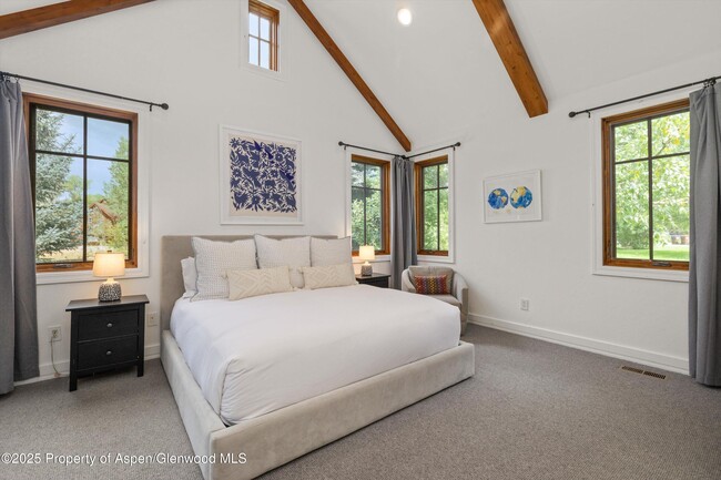 Building Photo - 41 Choke Cherry Ct