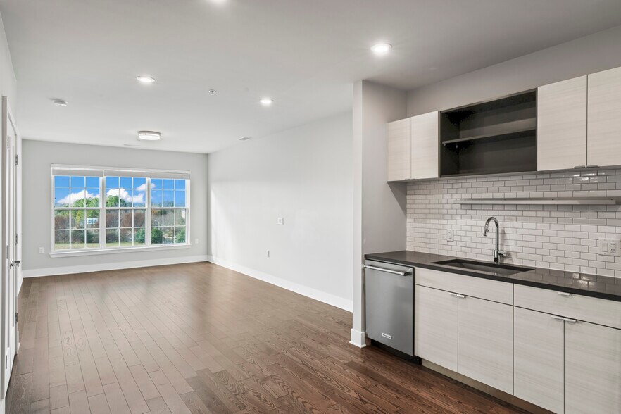 Building Photo - 506 Diamondback Dr