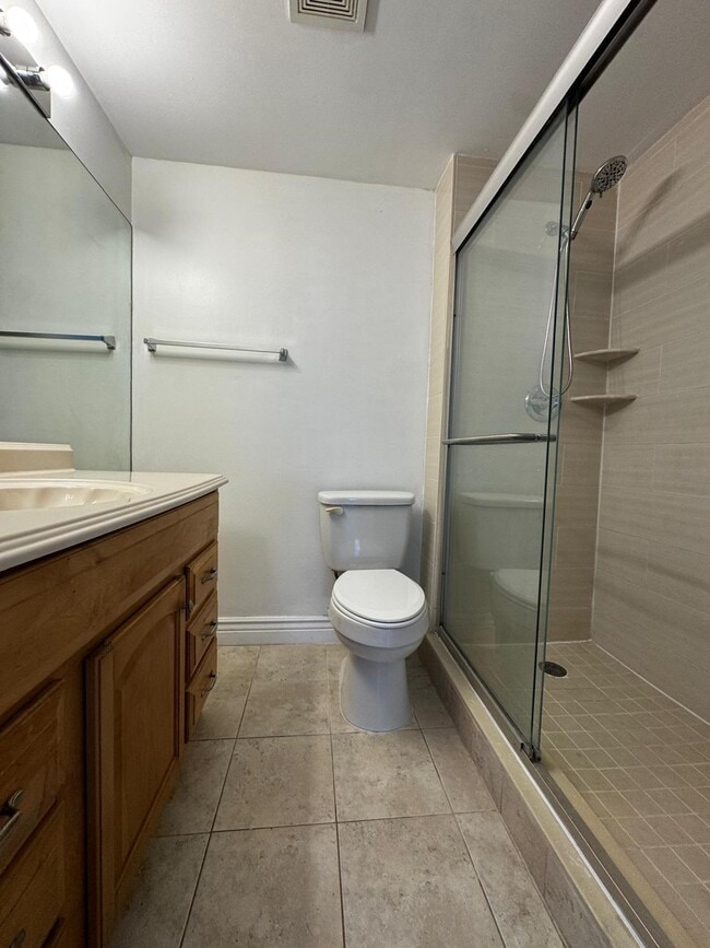 Building Photo - 5444 Jubilee Way