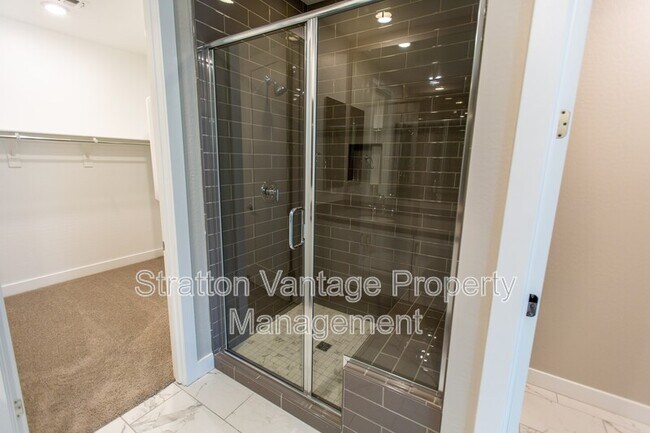 Building Photo - 3855 S McQueen Rd