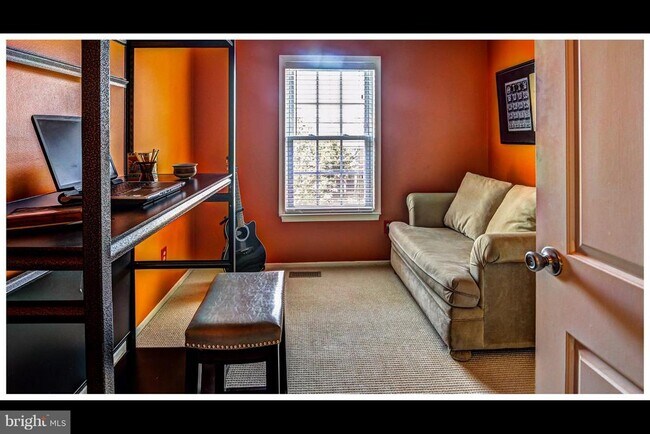 Building Photo - 26 Spring Glen Ct