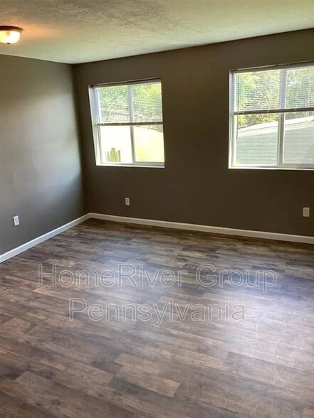 Building Photo - 221 Caruso Dr