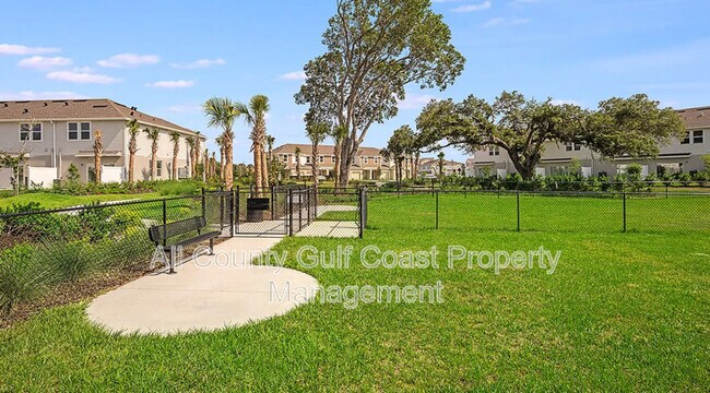 Building Photo - 15097 Cuzcorro Ct