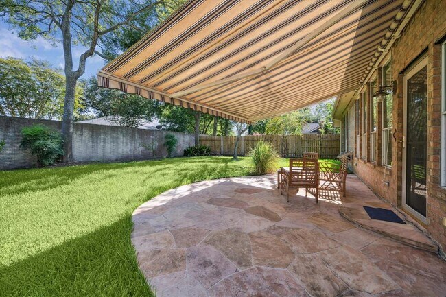 Building Photo - 9527 Shadow Gate Ln