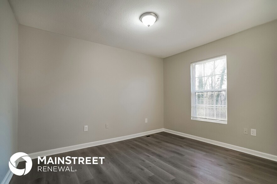Building Photo - 107 S Walker Ln