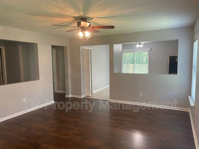 Building Photo - 283 Buck Run Way