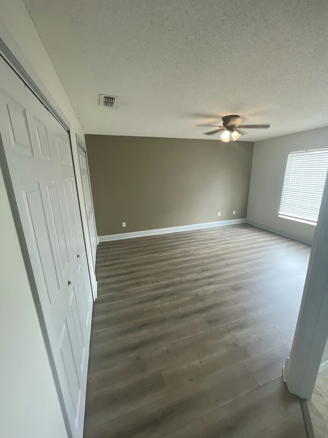 Building Photo - 6715 Meritmoor Cir