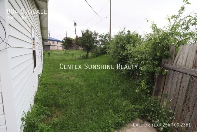 Building Photo - 804 Stovall-