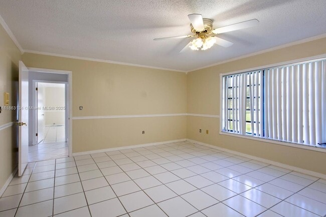Building Photo - 161 SW 129th Ave