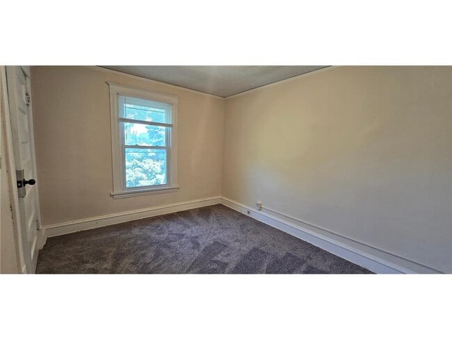 Building Photo - 621 N Morgan Ave